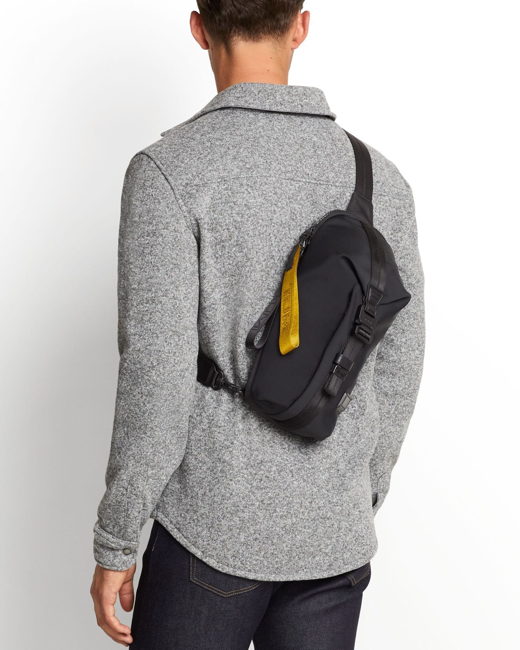 TÚI ĐEO TRƯỚC NGỰC TUMI TAHOE BOZEMAN SLING BAG BLACK 1253781041 4