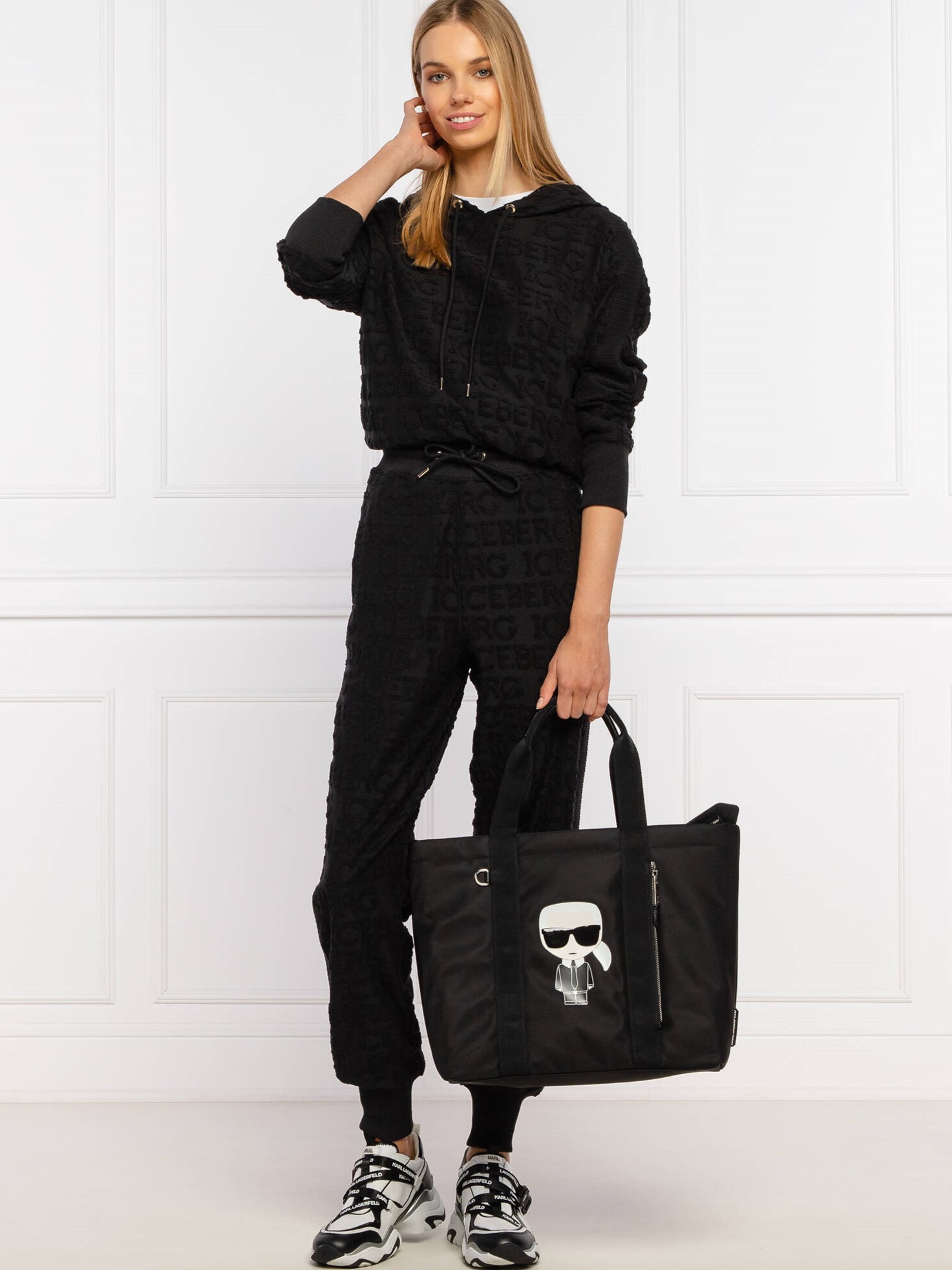 Túi xách Karl Lagerfeld Ikonik Tote Bag in Nylon 13