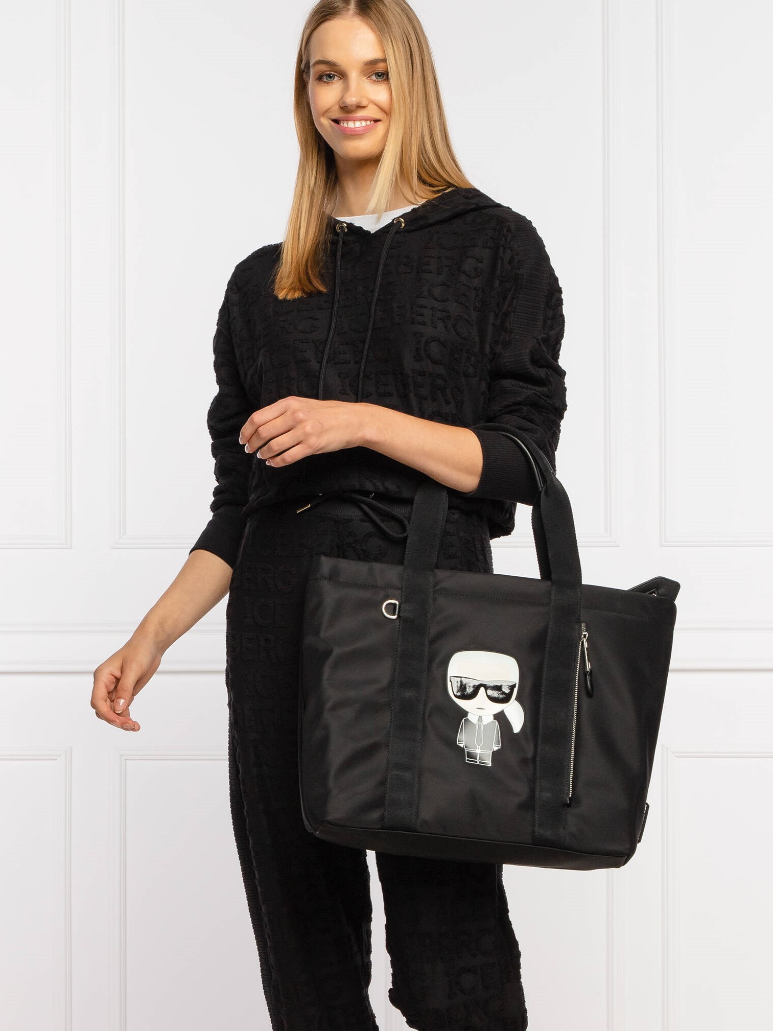 Túi xách Karl Lagerfeld Ikonik Tote Bag in Nylon 21