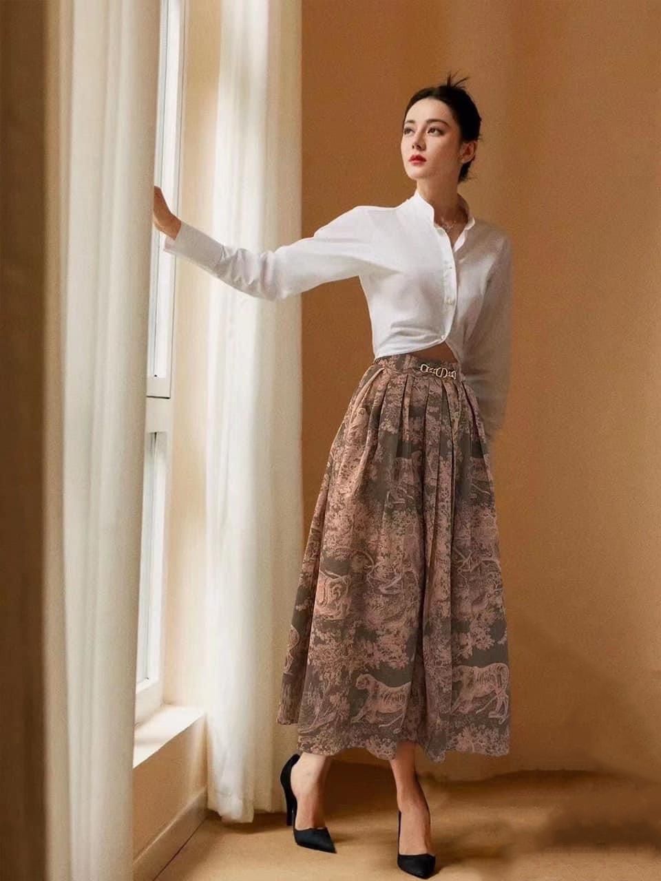 VÁY NỮ DÀI DIORIVIERA FLARED SKIRT GRAY AND PINK COTTON MUSLIN WITH TOILE DE JOUY REVERSE MOTIF 2