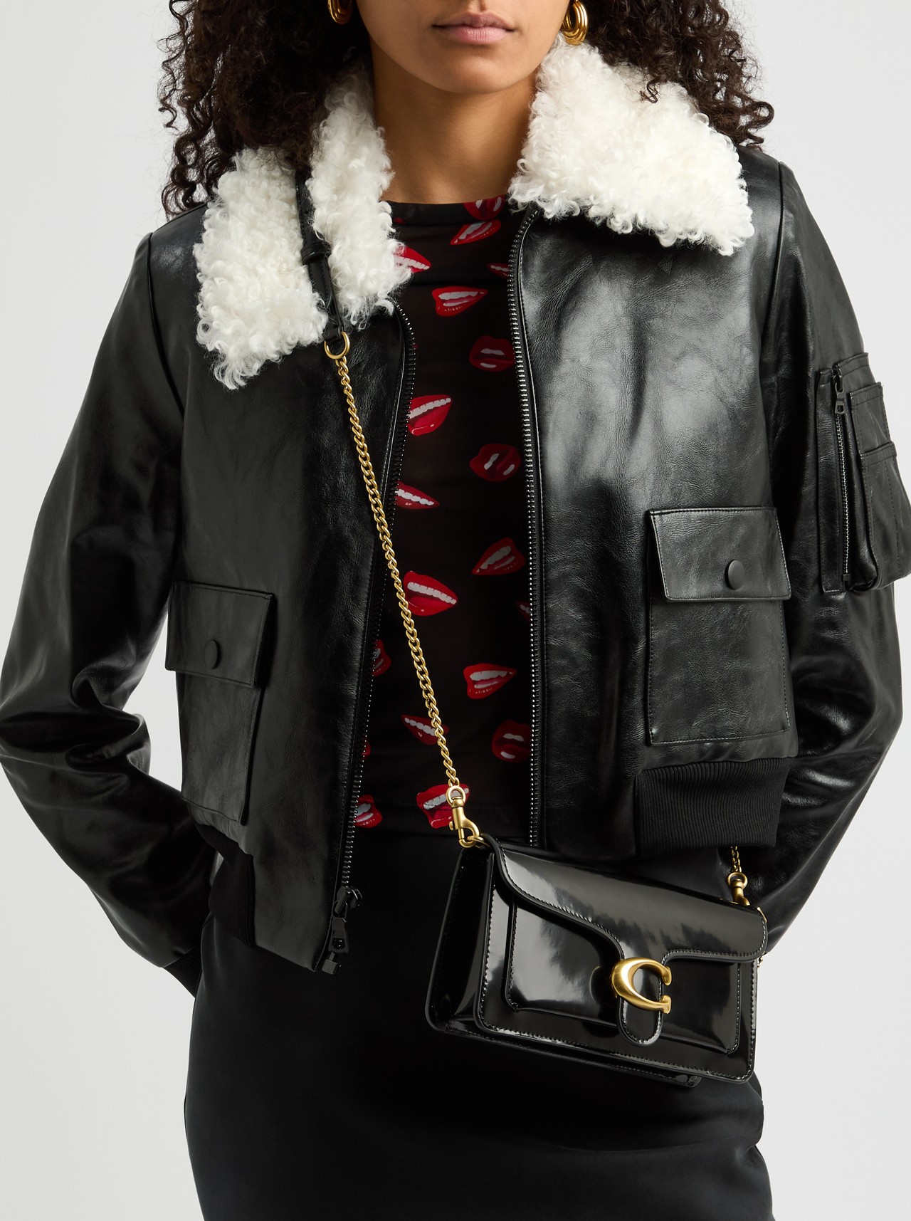 Túi đeo chéo Coach Tabby Chain Clutch Spazzolato Leather Black CW554 12