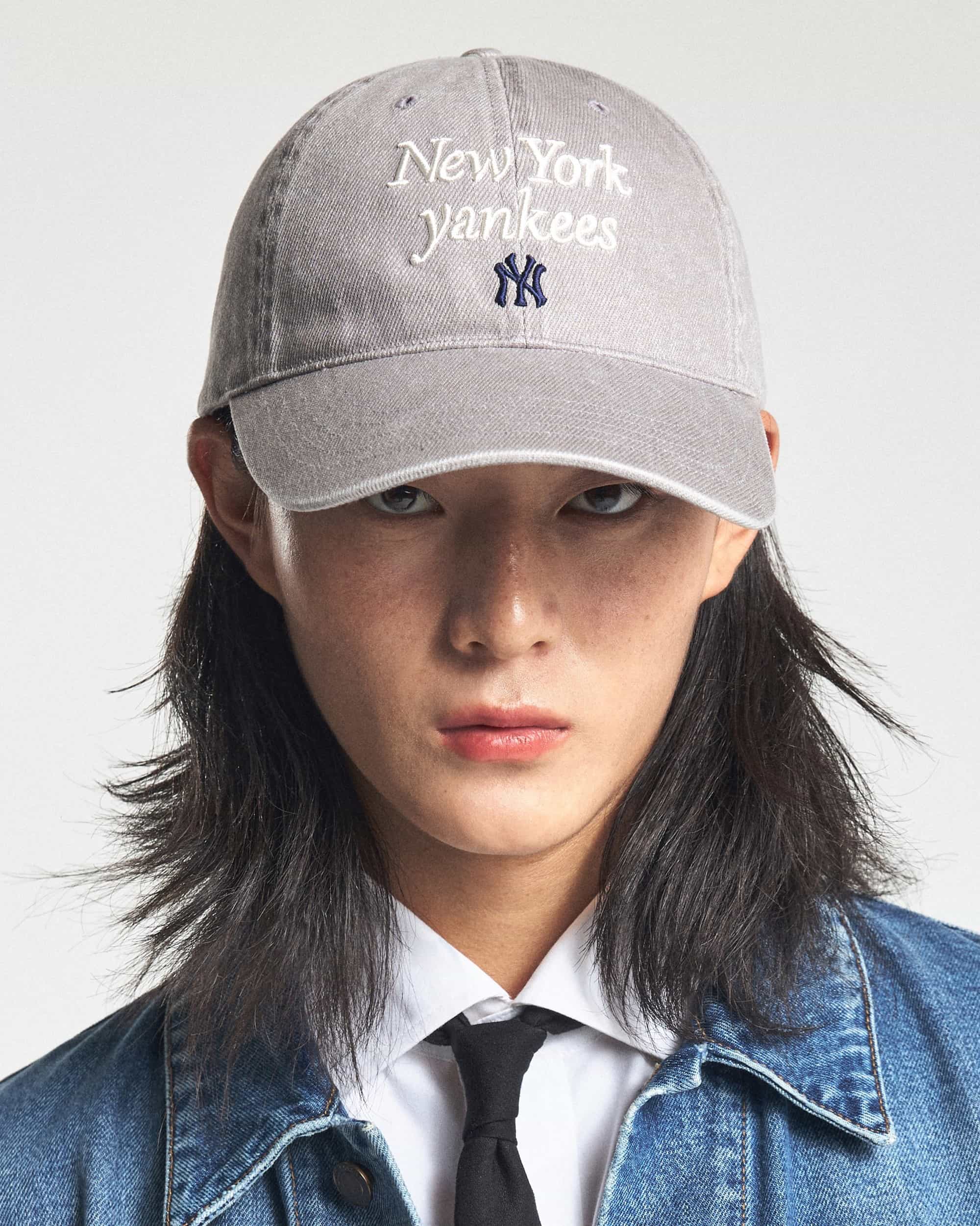 Nón kết MLB New York Yankees Varsity Lettering Washed Unstructured Ball Cap Grey 3ACPVV04N-50GRS 4