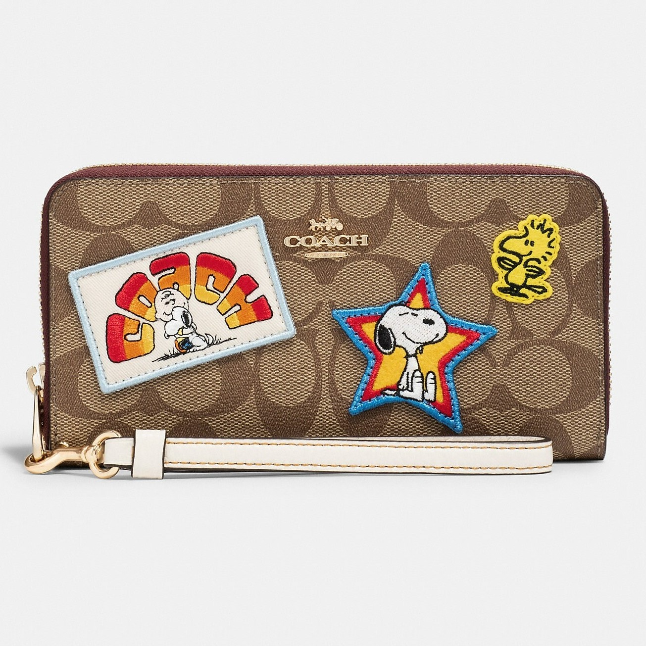 VÍ NỮ DÀI COACH X PEANUTS LONG ZIP AROUND WALLET IN SIGNATURE CANVAS WITH VARSITY PATCHES 1