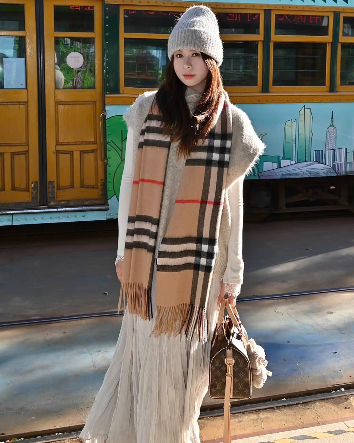 Khăn choàng Burberry Check Cashmere Scarf Arc Beige 16