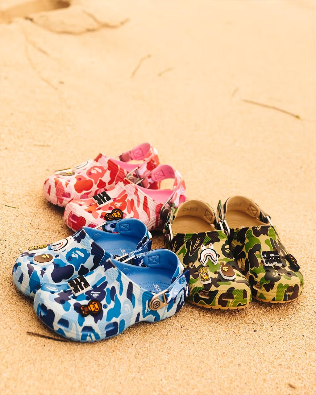 Dép nữ Crocs x Bape Classic Clog Carnation A Bathing Ape ABC Camo Pink 209627-6I2 8