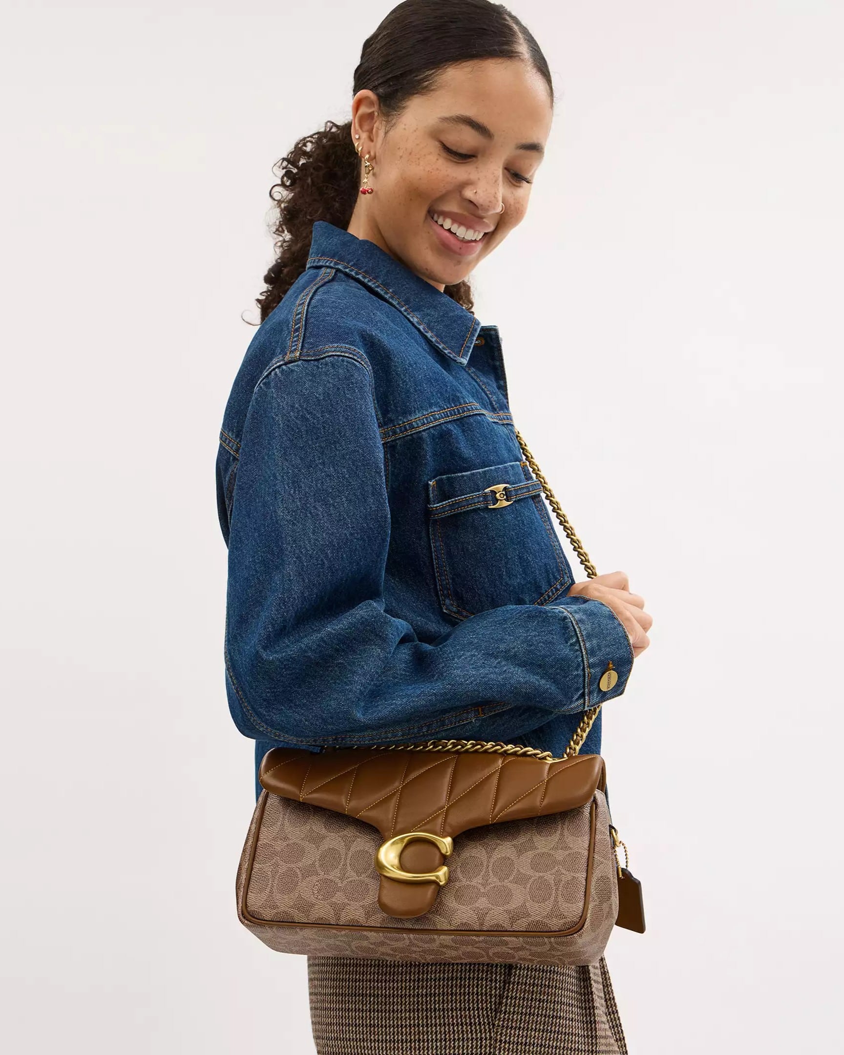 Túi đeo chéo Coach Tabby Shoulder Bag 26 In Signature Canvas With Quilting Brass Tan Brown CY815 4