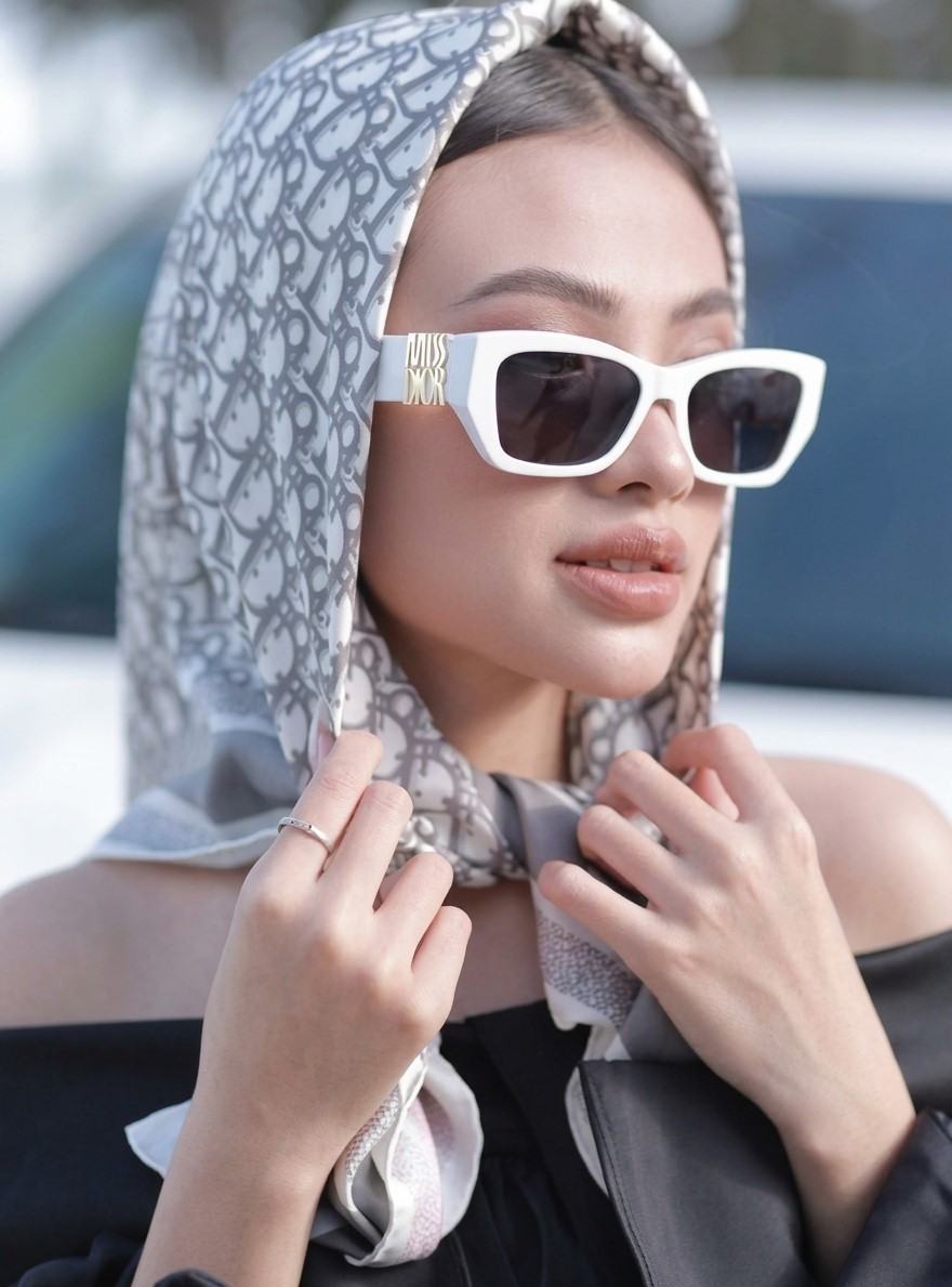 Mắt kính Dior MissDior S1I White Rectangular Sunglasses 7
