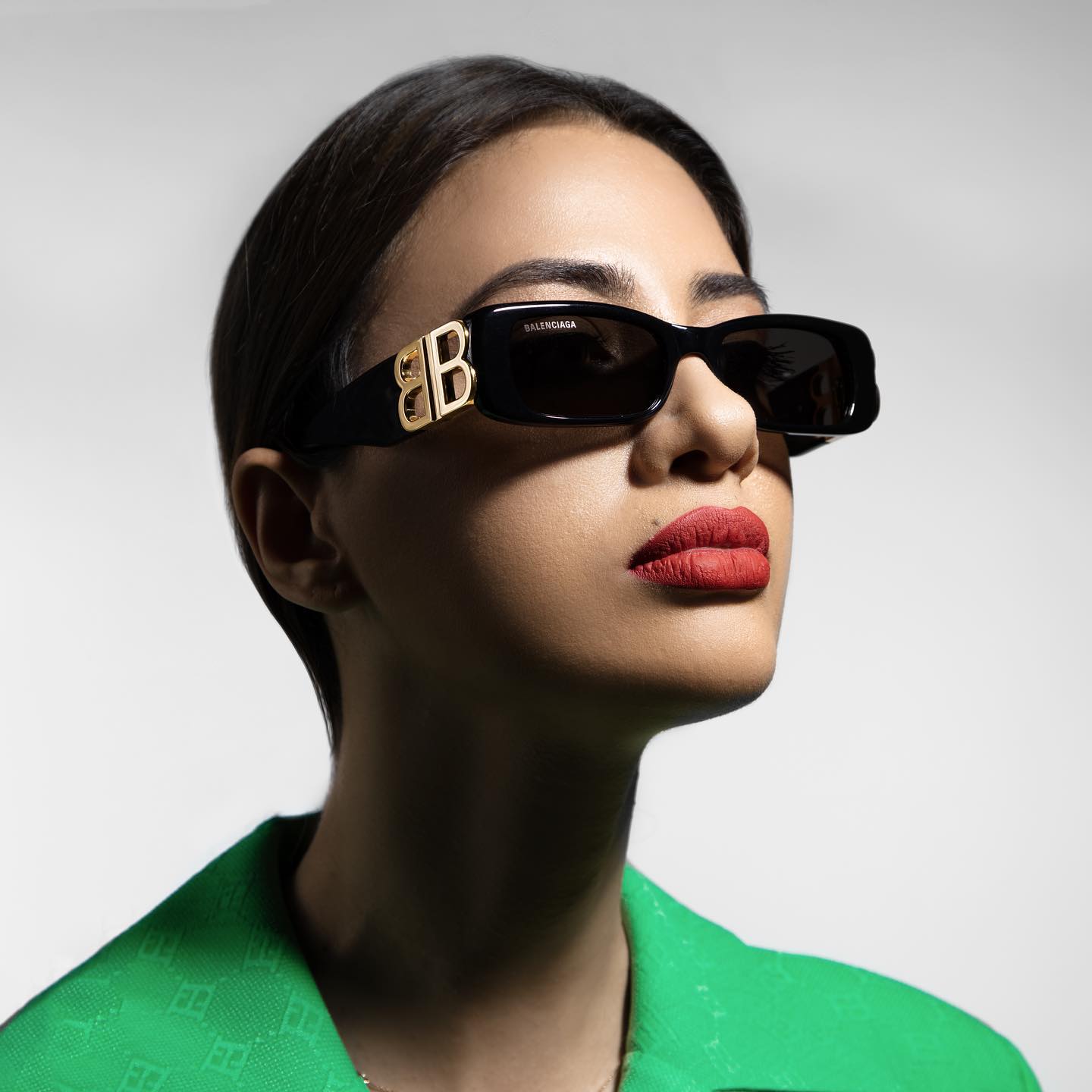 MẮT KÍNH UNISEX BALENCIAGA DYNASTY BB RECTANGLE SQUARE FRAME ACETATE AND GOLD TONE SUNGLASSES BB0096S 1
