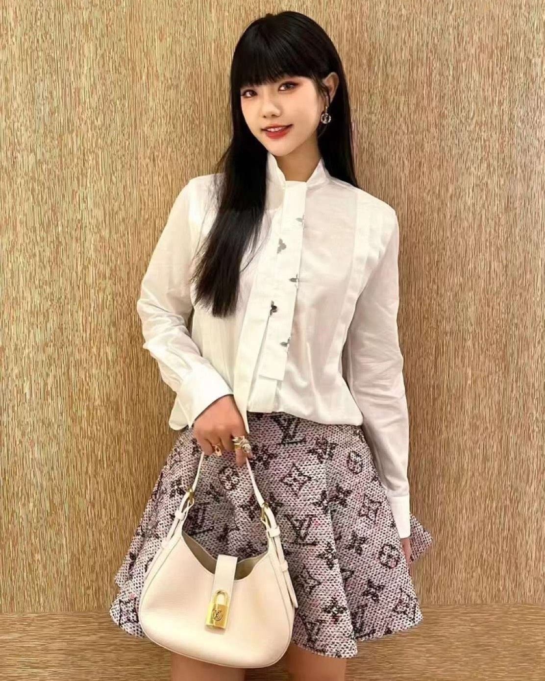 Váy xòe nữ LV Louis Vuitton Monogram Tweed Pleated Circle Skirt 1AFUUC 1