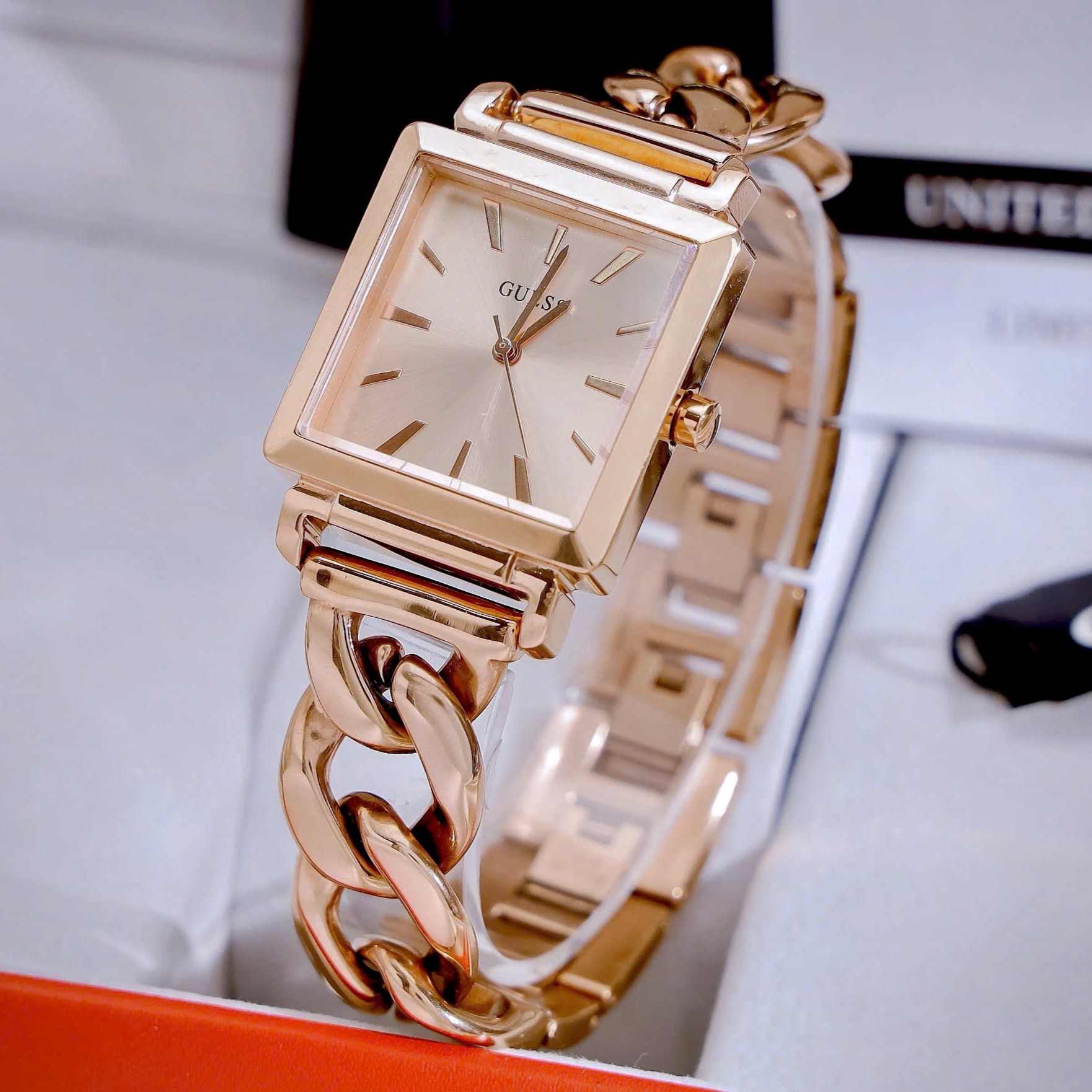 Đồng hồ đeo tay Guess Vanity Rose Gold Dial Rose Gold Steel Strap Watch for Women W1029L3 7