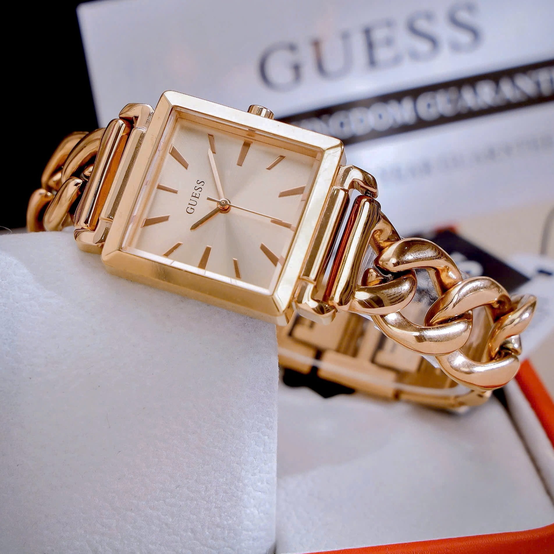 Đồng hồ đeo tay Guess Vanity Rose Gold Dial Rose Gold Steel Strap Watch for Women W1029L3 11