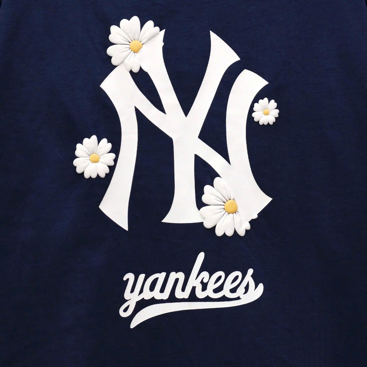 Áo thun unisex New Era New York Yankees Flowers T-shirt Navy 3