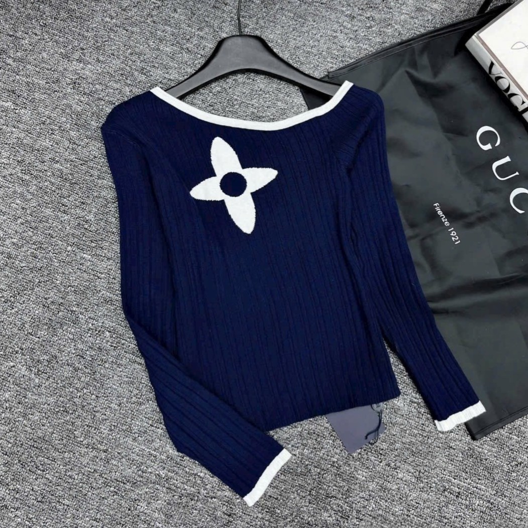 Áo len nữ trễ vai họa tiết hãng LV 6