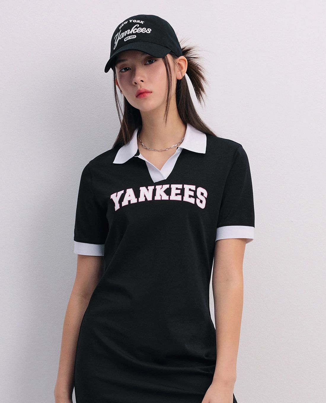 Áo đầm MLB cổ bẻ tay ngắn Varsity Lettering Pique Dress NY New York Yankees Black 3FOPV0143-50BKS 5