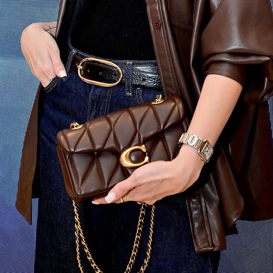 Túi đeo chéo Coach Tabby Shoulder Bag 20 With Pillow Quilting Nappa Leather Maple CP149 7