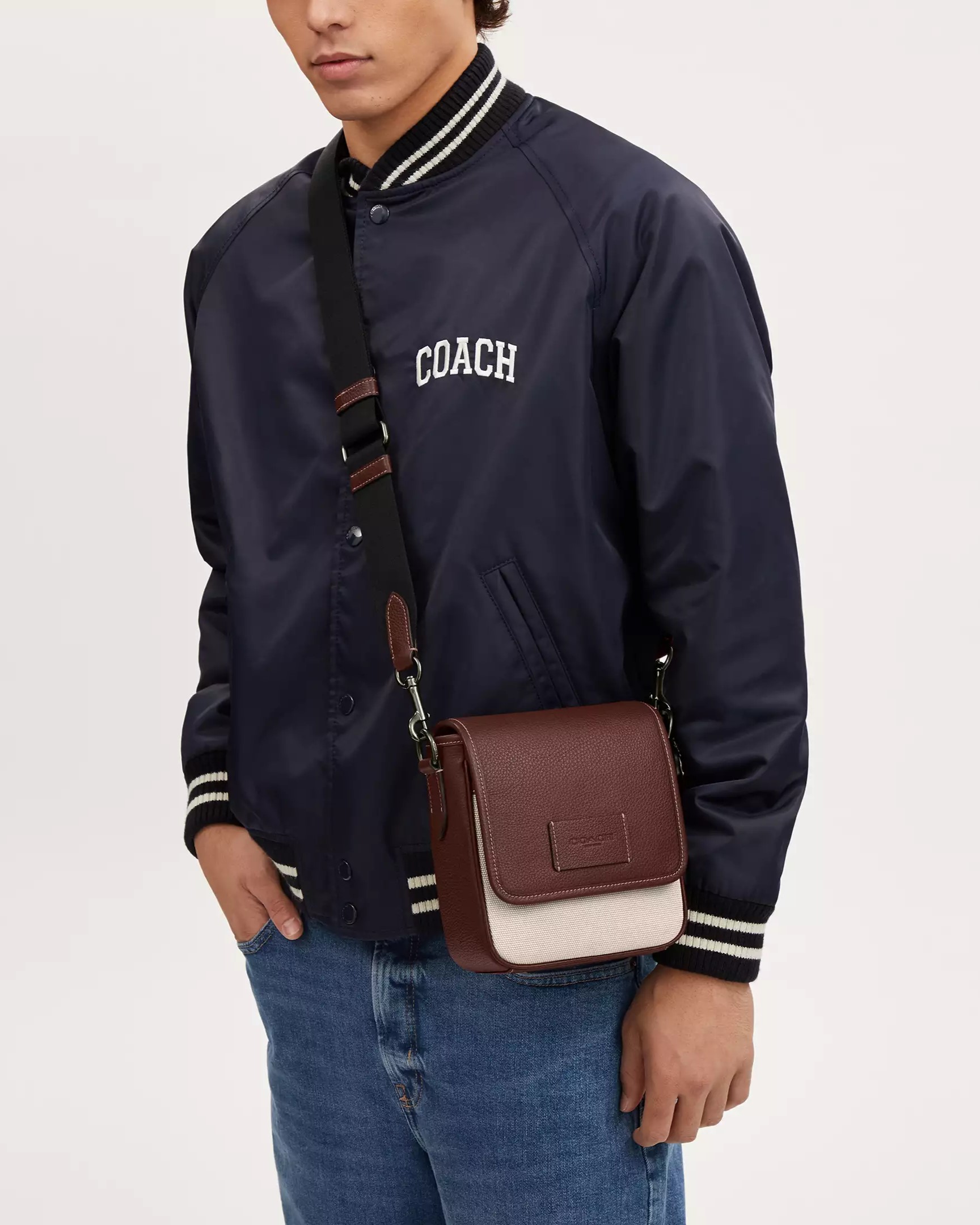 Túi nam Coach Lucas Crossbody Bag Natural Multi CR236 3