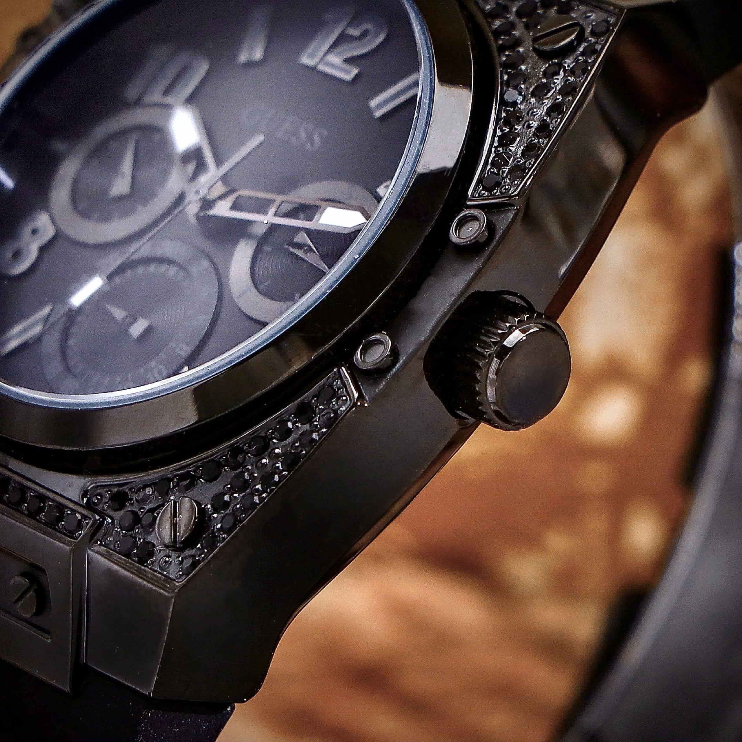 Đồng hồ đeo tay nam Guess Analogue Watch with Silicone Strap GW0623G3 5