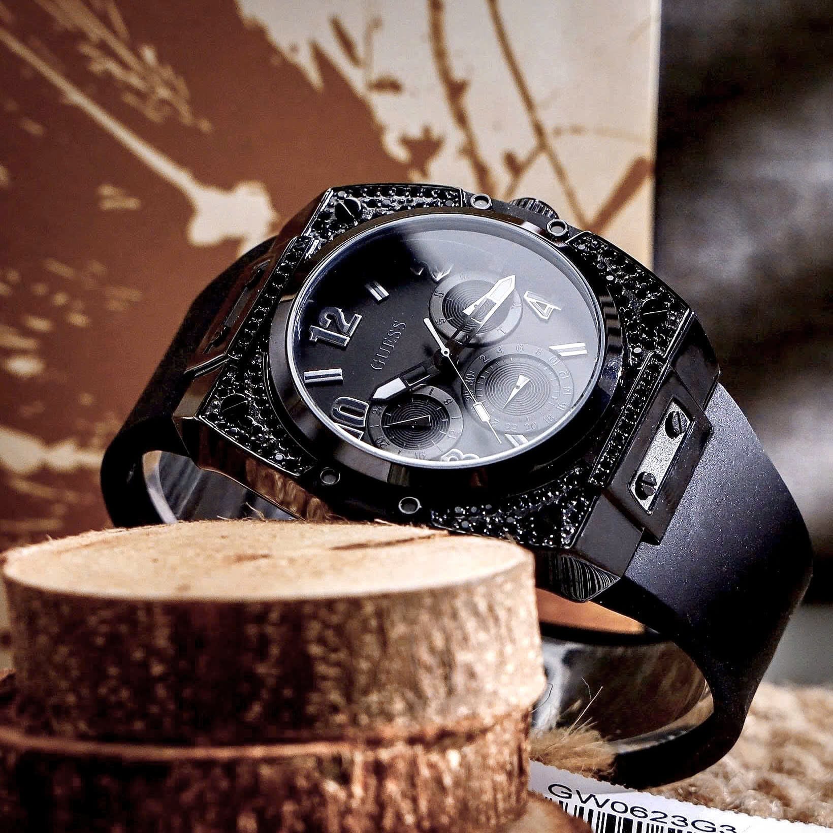 Đồng hồ đeo tay nam Guess Analogue Watch with Silicone Strap GW0623G3 6