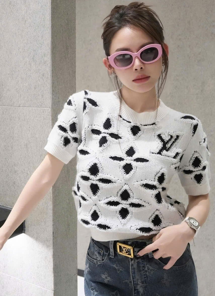 Mắt kính Chanel Oval Sunglasses Acetate Pink 5528 5