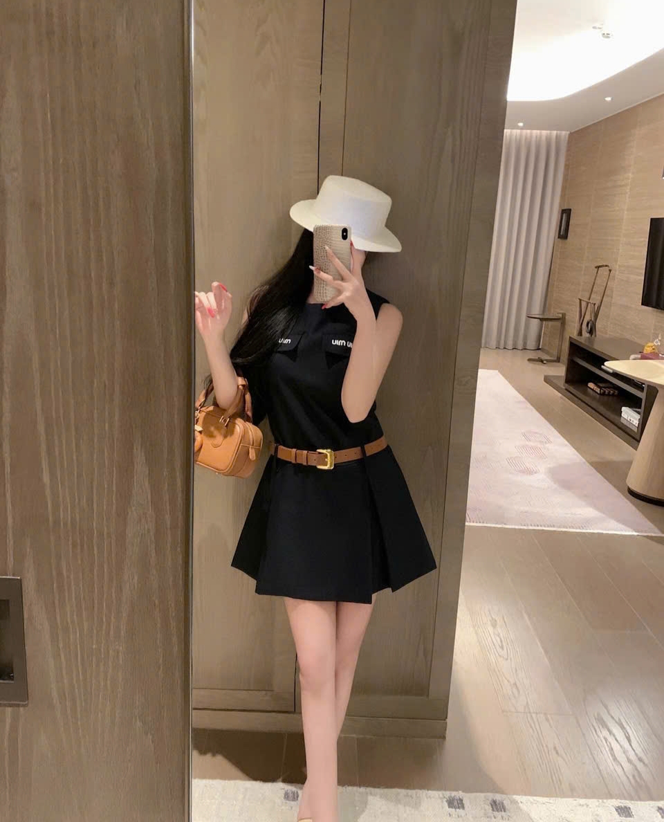 Áo đầm nữ Miu Miu kèm đai 1