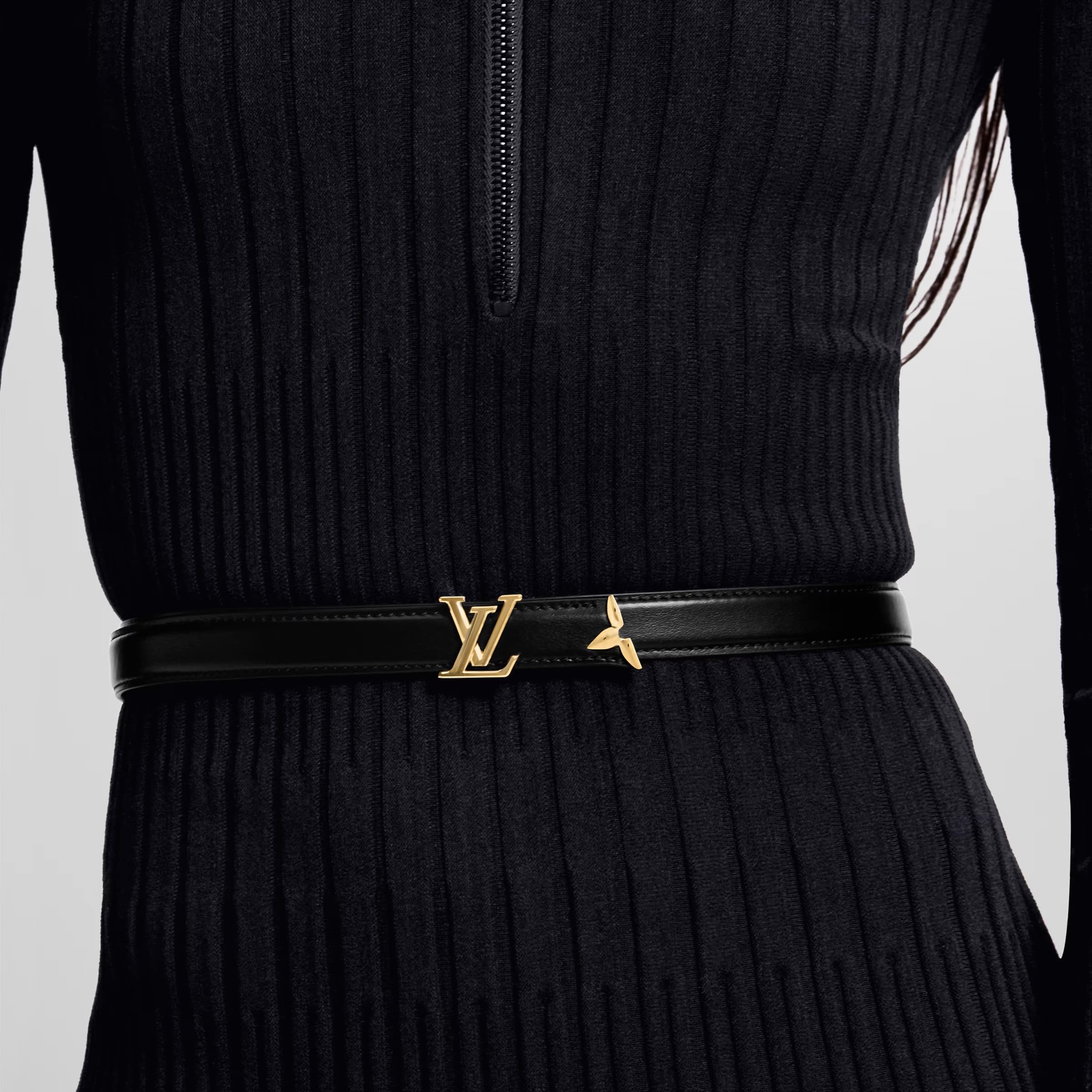 Dây nịt Louis Vuitton Pretty LV 20mm Reversible Belt Black 1