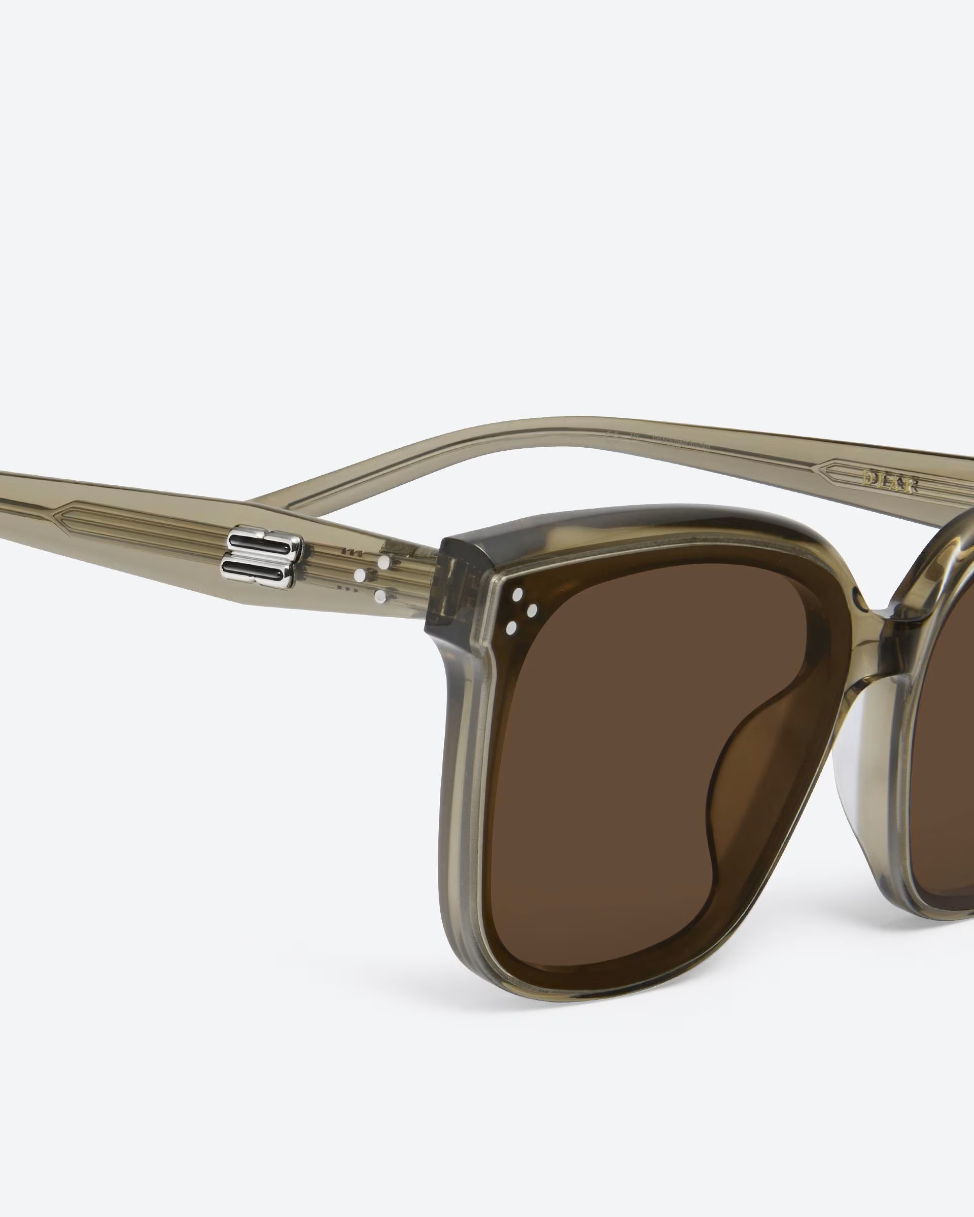 Kính mát Gentle Monster Dear KC6 Brown Lenses Square Shape Translucent Khaki Acetate Frame 1