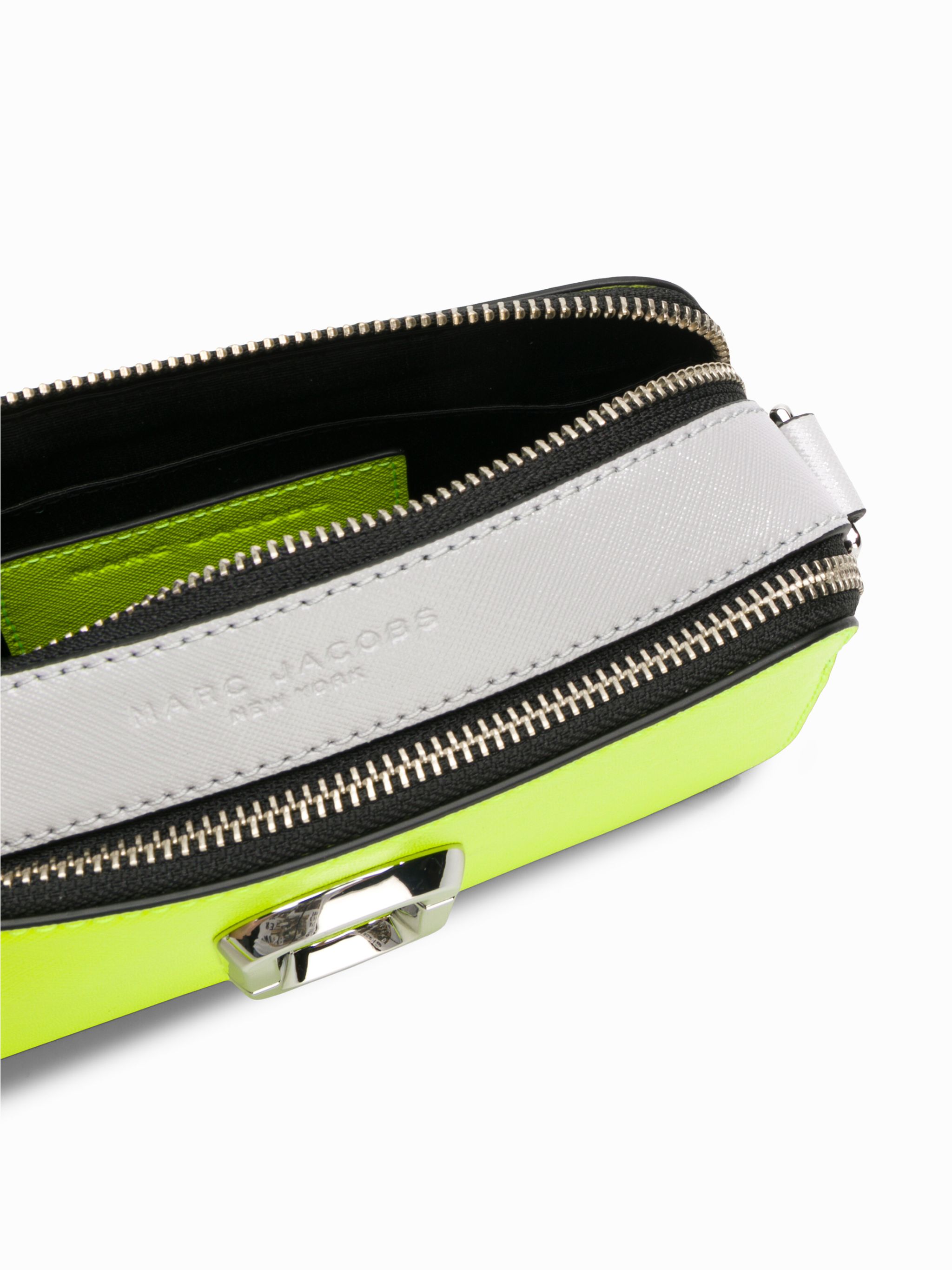 Túi đeo chéo Marc Jacobs màu xanh The Fluoro Snapshot Bright Yellow Multi Leather Camera Bag 3