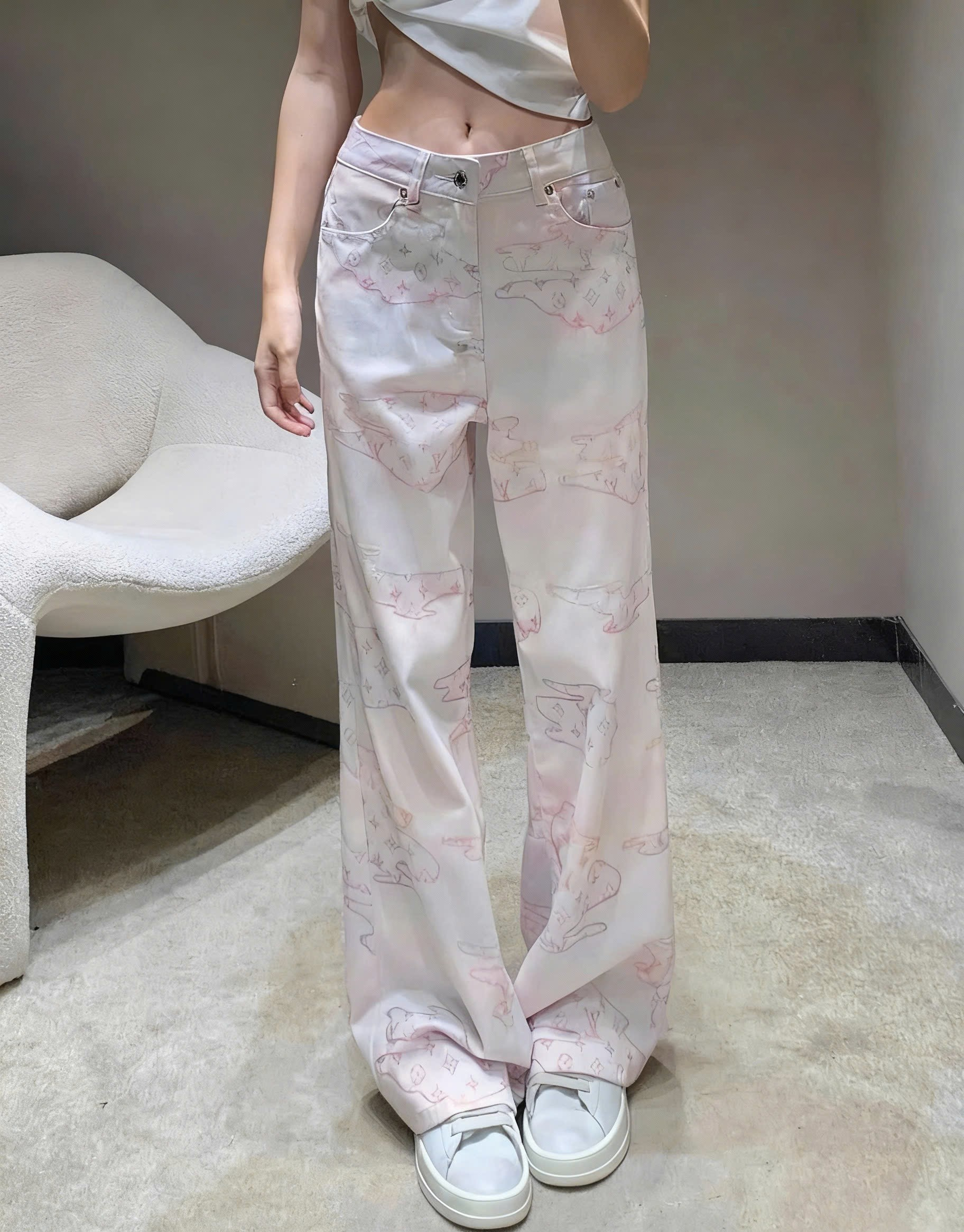 Quần dài nữ màu trắng LV phối họa tiết 3