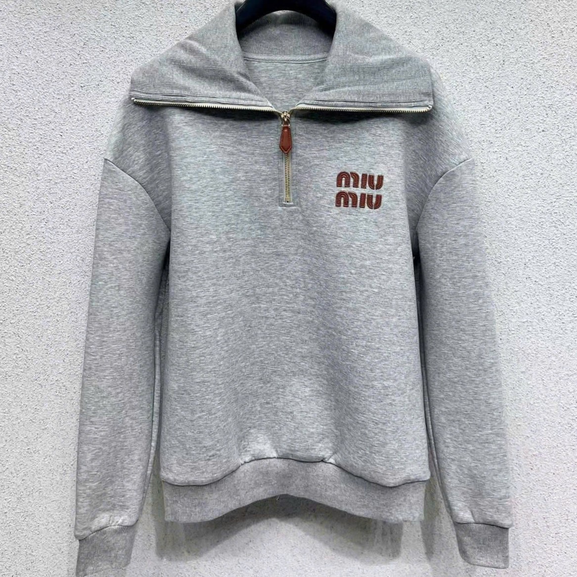 Combo nỉ áo quần dài Miu Miu 2