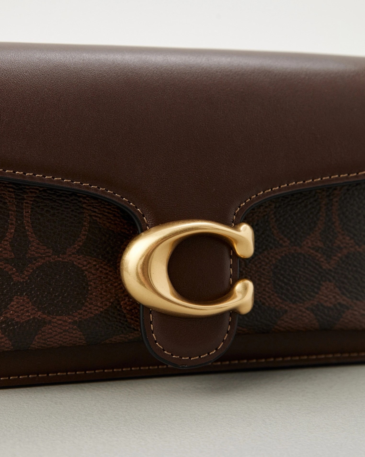 Túi đeo chéo Coach Tabby Shoulder Bag 20 In Signature Canvas Maple CY200 7