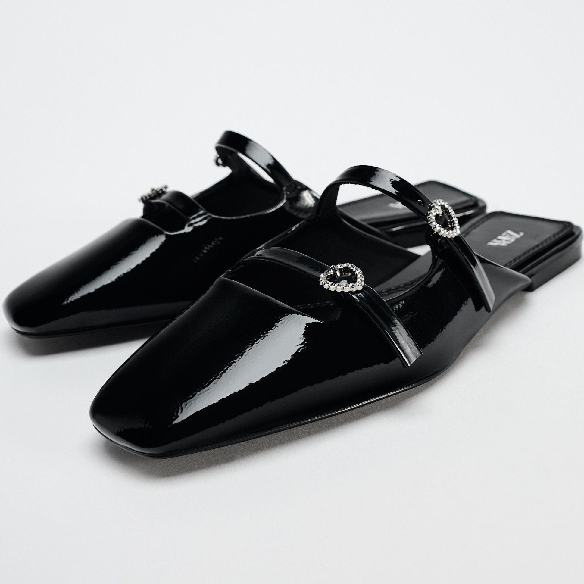 Dép sục nữ Zara Faux-Patent Finish Mules With Buckles 3