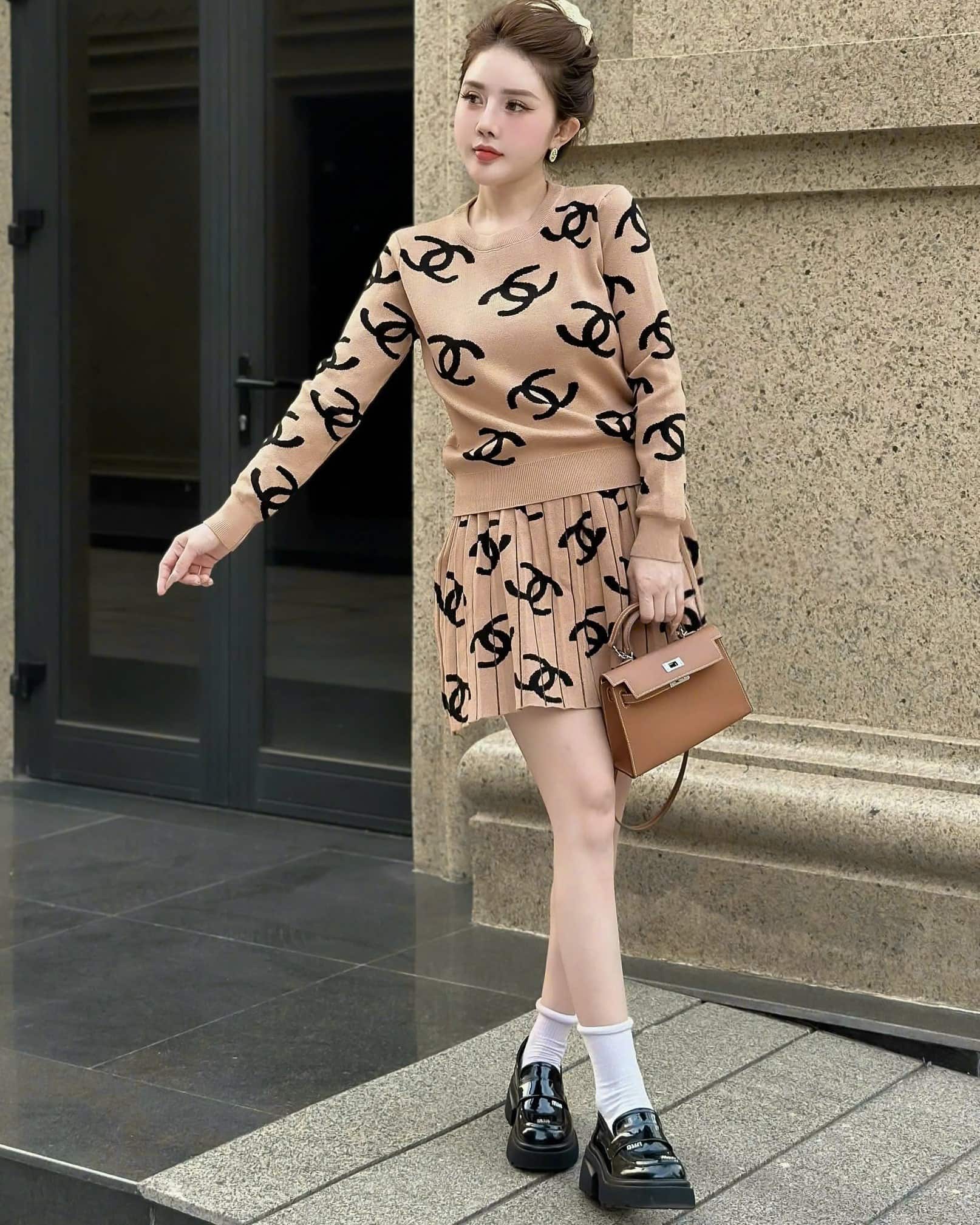 Combo áo váy len họa tiết hãng Chanel 5