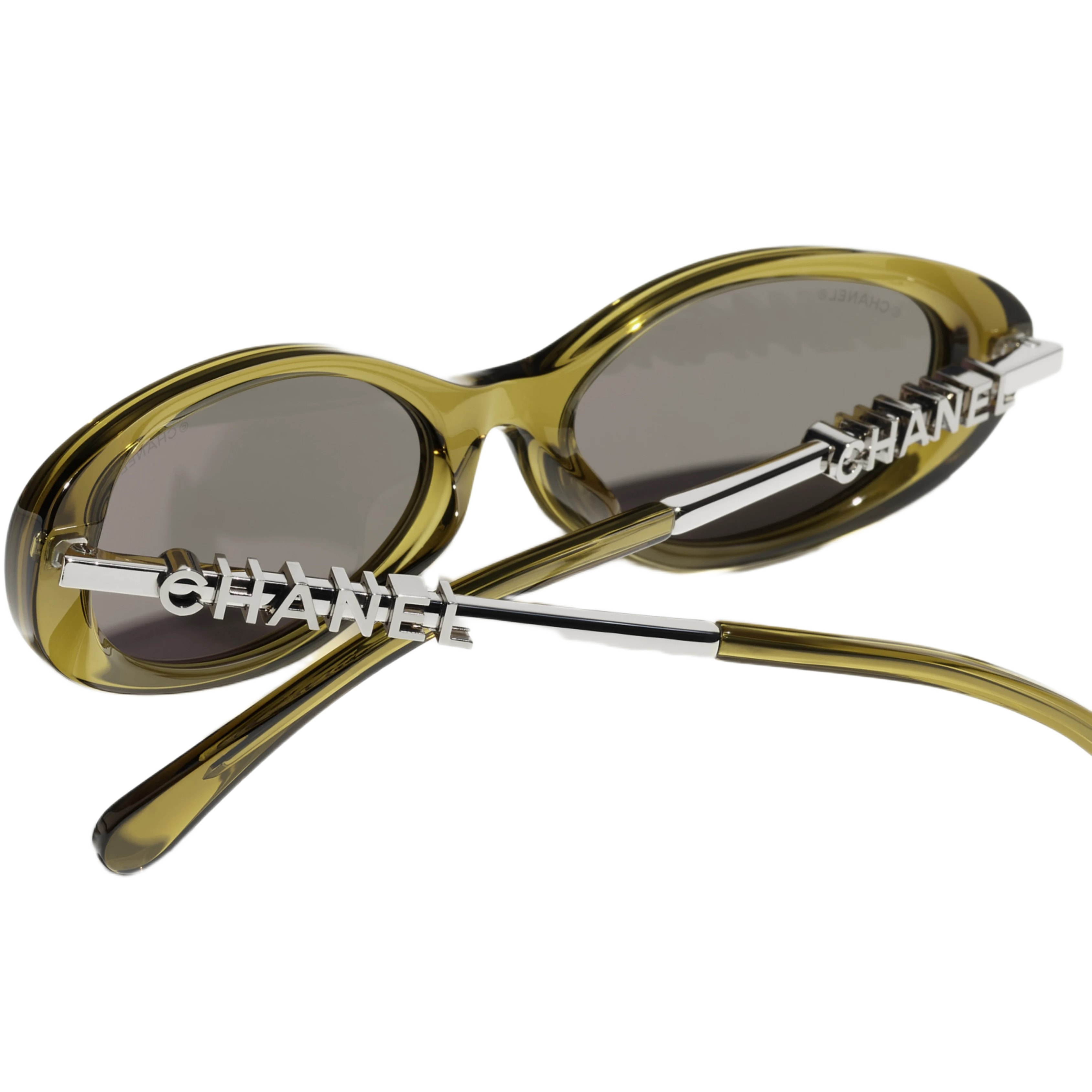 Kính nữ Chanel Oval Sunglasses Olive Frame Dark Brown Lenses 5565 3