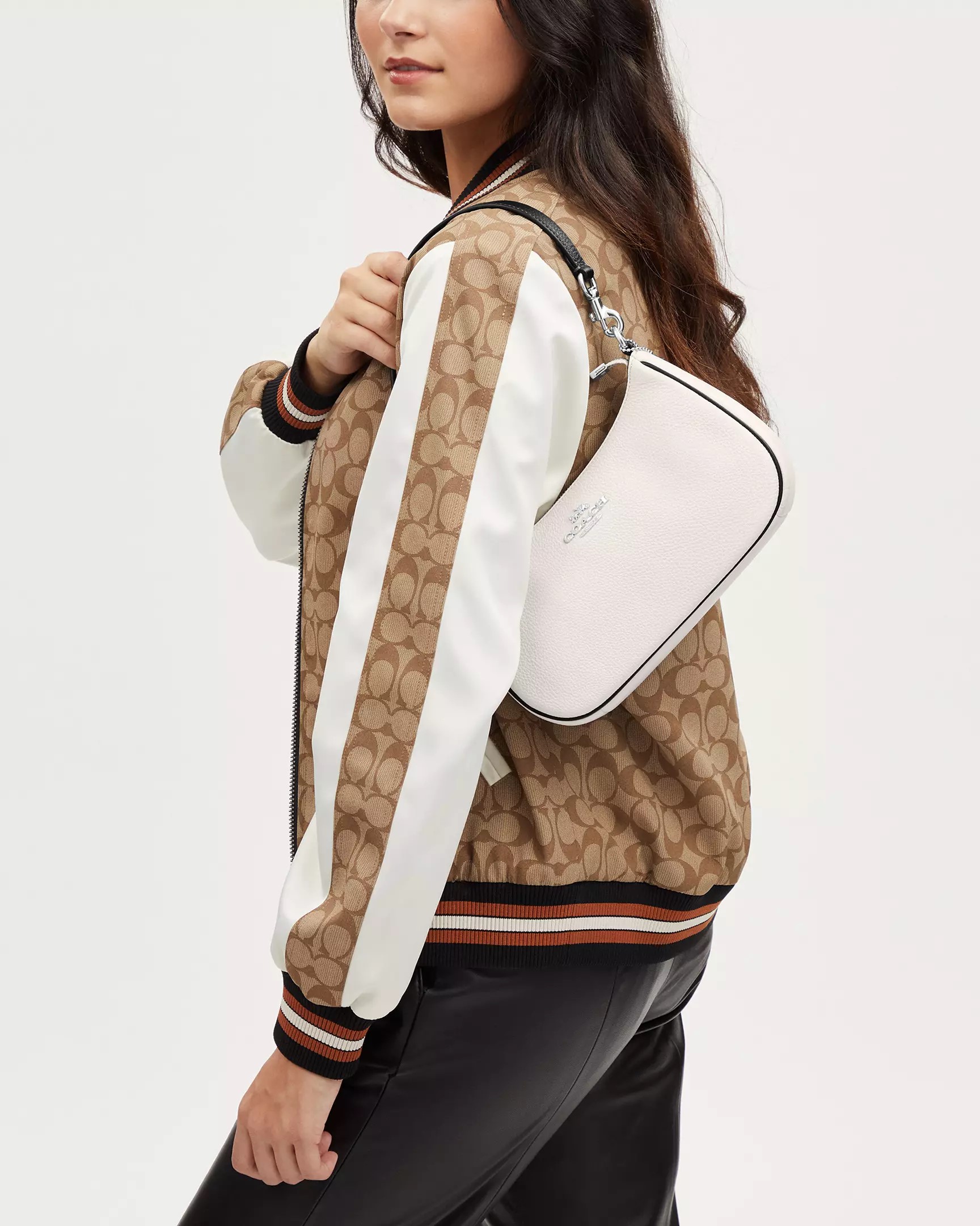 TÚI ĐEO CHÉO NỮ COACH TERI NOVELTY LEATHER SILVER CHALK SHOULDER BAG CP069 6