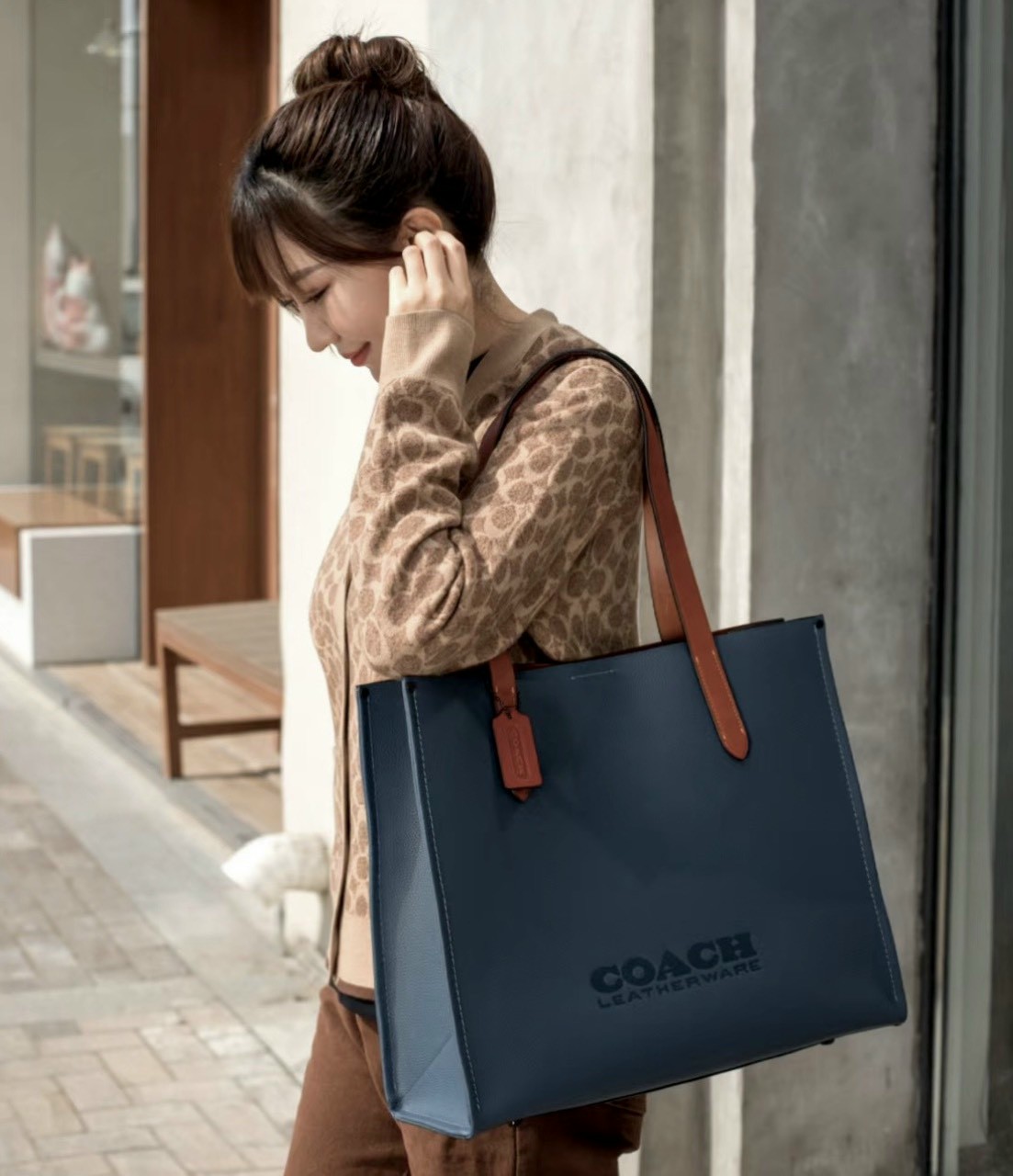 TÚI COACH RELAY TOTE BAG 41 DENIM POLISHED PEBBLE LEATHER CH756 3