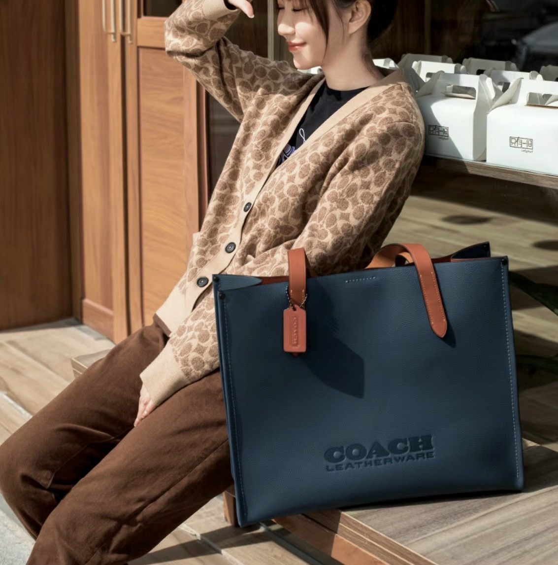 TÚI COACH RELAY TOTE BAG 41 DENIM POLISHED PEBBLE LEATHER CH756 5