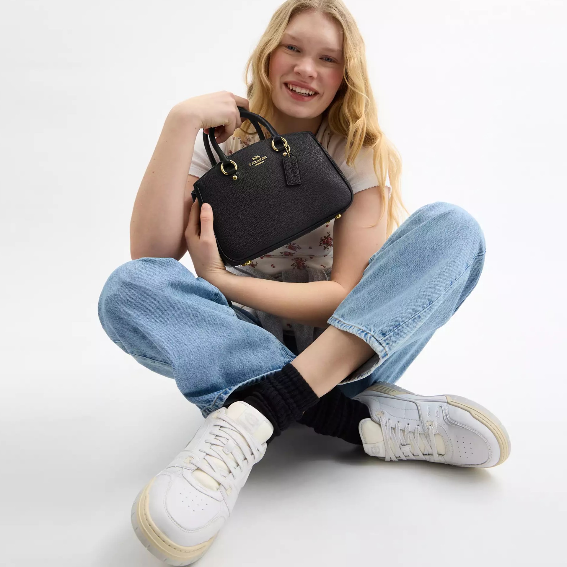 Túi xách Coach nữ Savannah Small Carryall Bag Pebbled Leather Black CAL54 2