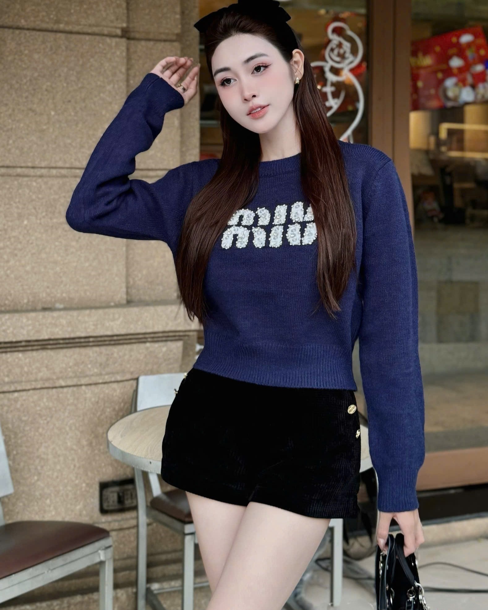 Áo tay dài cổ tròn nhiều màu Miu Miu 3