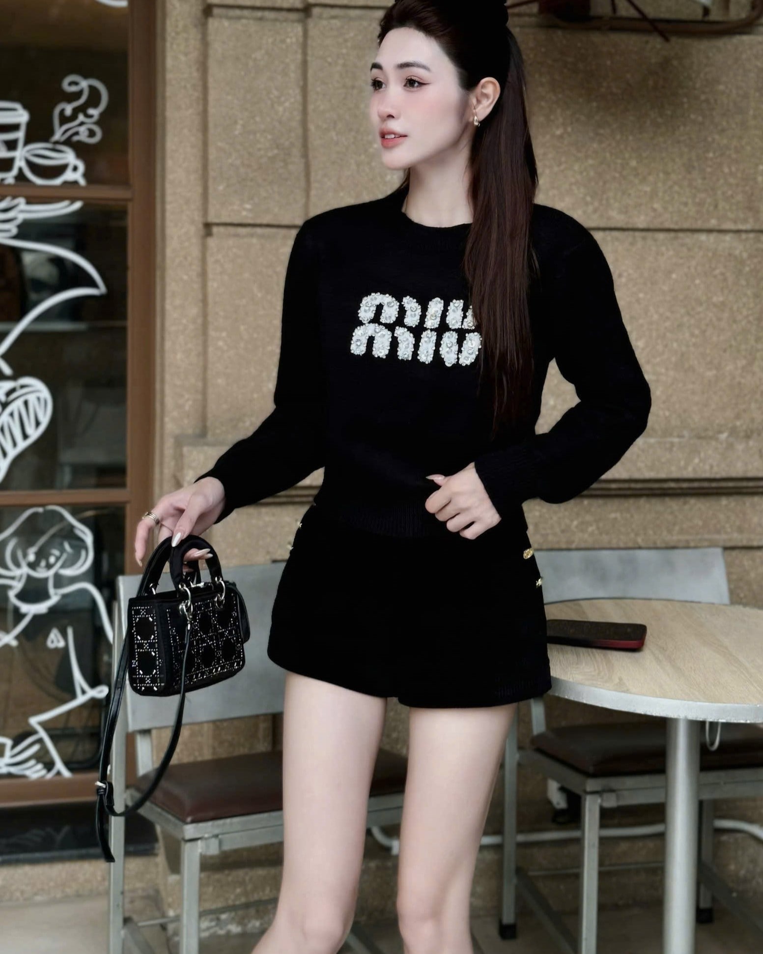 Áo tay dài cổ tròn nhiều màu Miu Miu 17