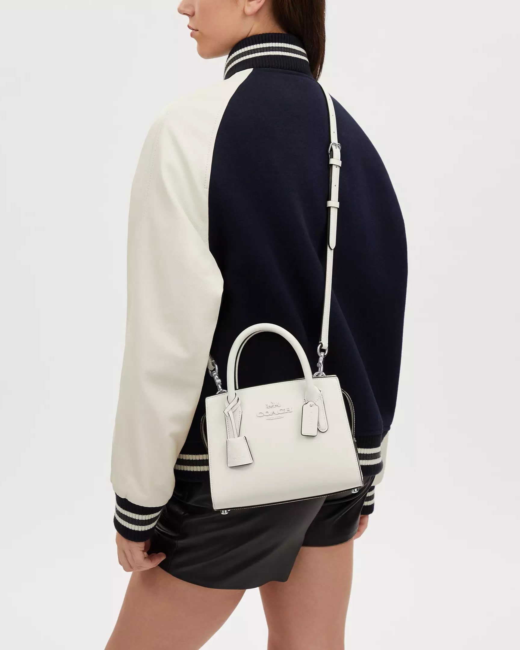 TÚI ĐEO CHÉO NỮ COACH ANDREA CARRYALL BAG SILVER CHALK CP081 6