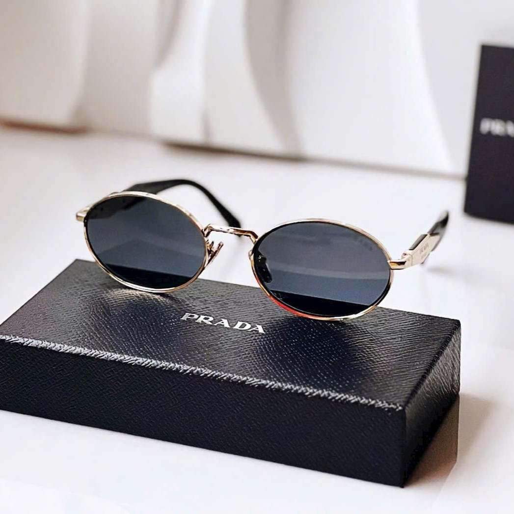 Mắt kính unisex Prada Oval-frame acetate and gold-tone sunglasses Graphite Lenses SPR65Z 11