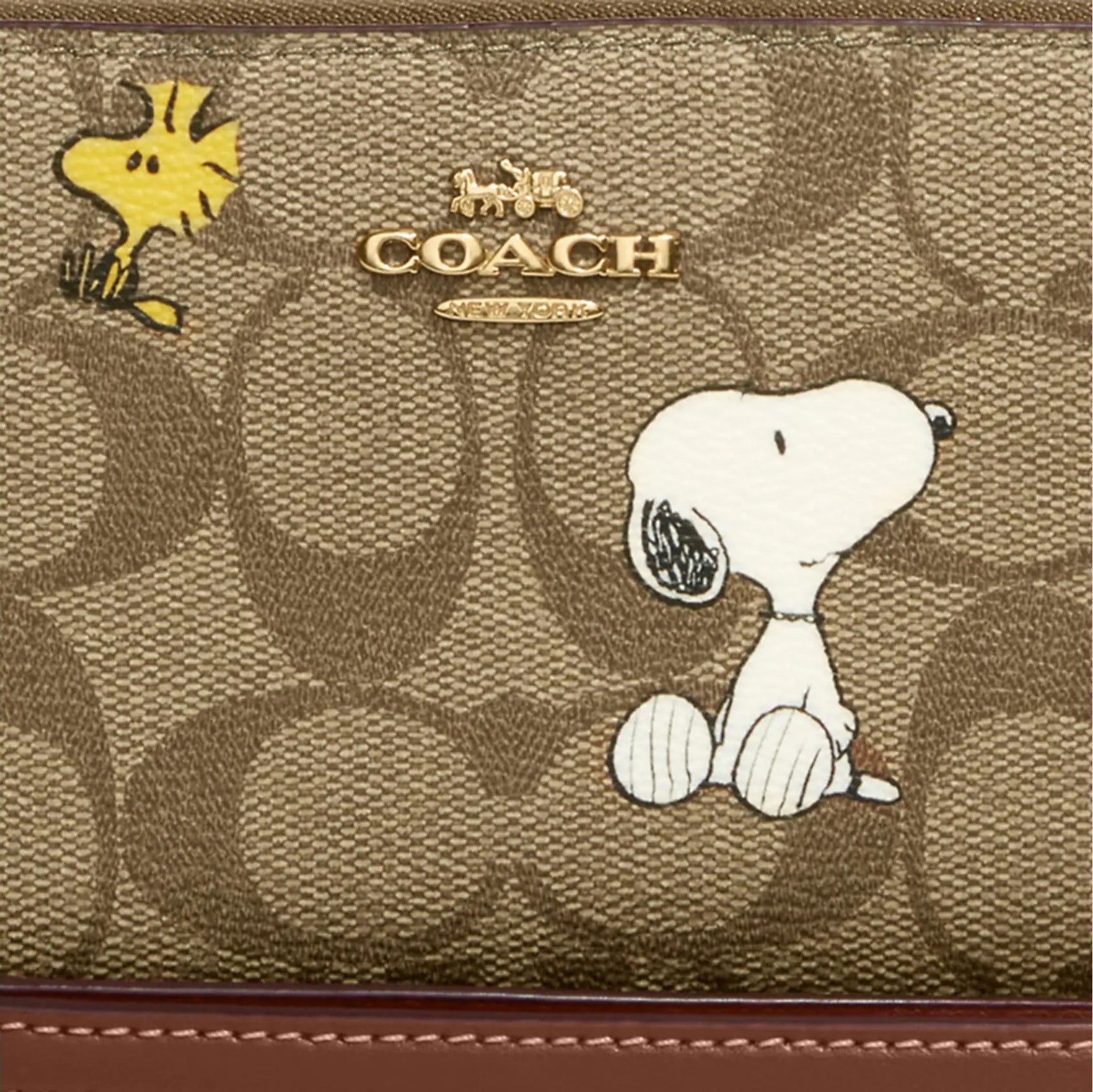 VÍ DÀI COACH X PEANUTS LONG ZIP AROUND WALLET IN SIGNATURE CANVAS WITH SNOOPY WOODSTOCK PRINT CE705 6