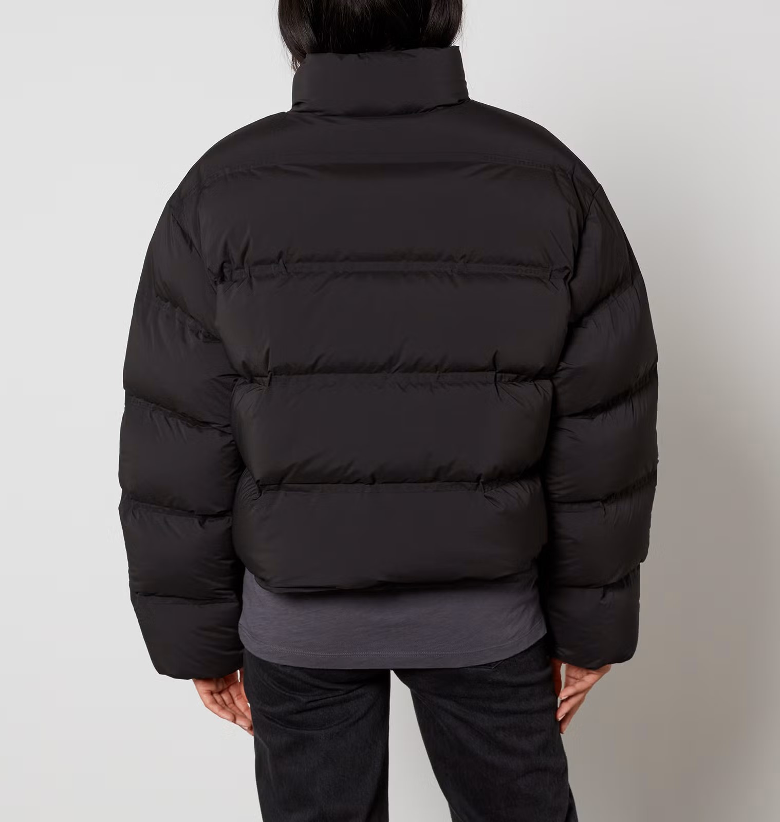 ÁO PHAO MÀU ĐEN NỮ ALEXANDER WANG REFLECTIVE LOGO DETAIL CROPPED PUFFER COAT 2
