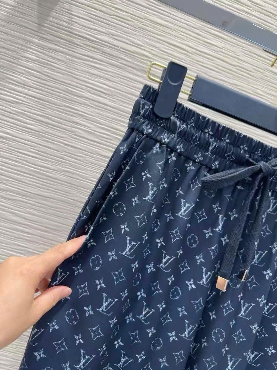 Combo bộ áo thun quần lụa dài xanh dương LV 11