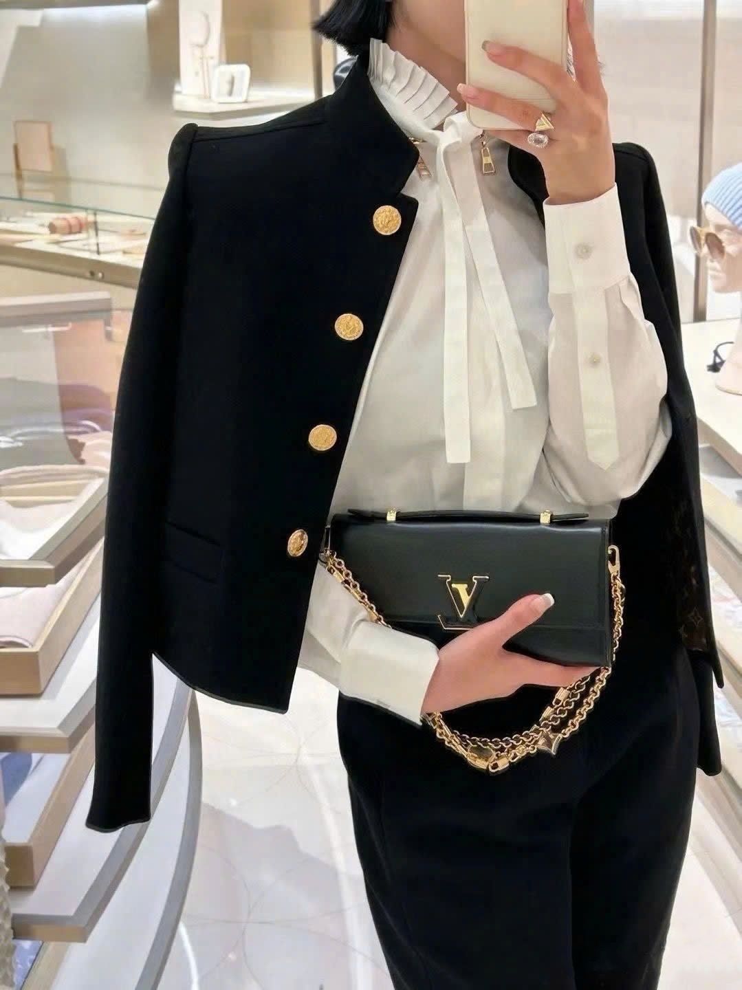 Áo nữ jacket tay dài Louis Vuitton 2