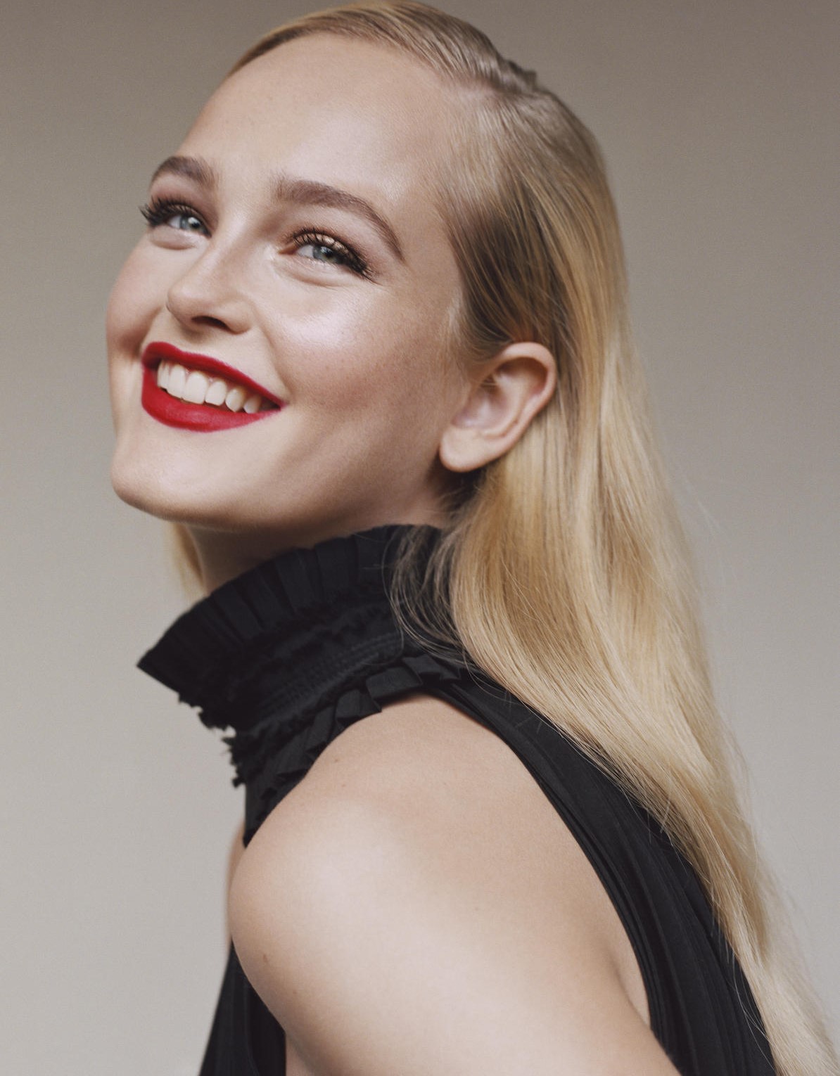 Son môi Rouge Hermès Rouge À Lèvres Mat Matte Lipstick 64 Rouge Casaque màu Đỏ Tươi 1