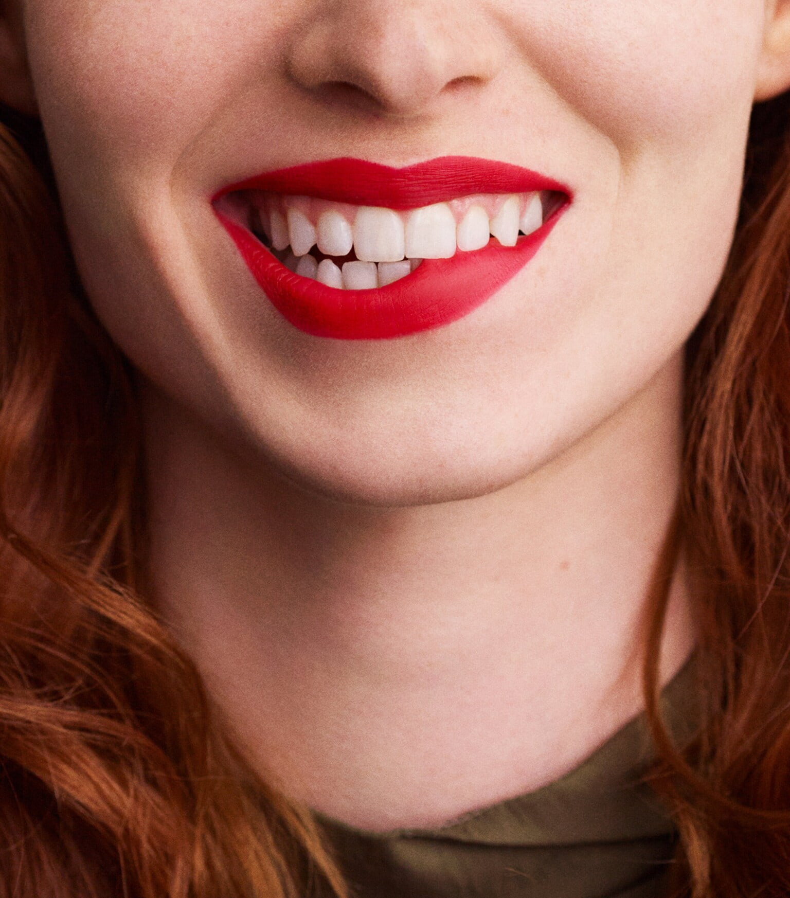 Son môi Rouge Hermès Rouge À Lèvres Mat Matte Lipstick 64 Rouge Casaque màu Đỏ Tươi 10