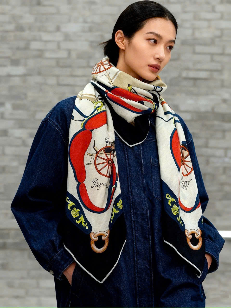Khăn lụa vuông Hermes Palonniers Scarf 3