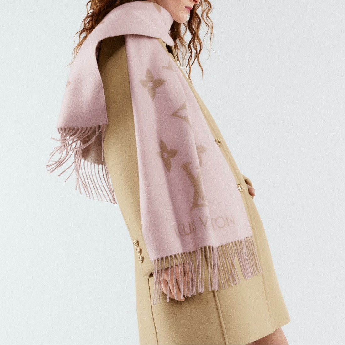 Khăn Quàng hồng Louis Vuitton Reykjavik Scarf Beige Rose 1