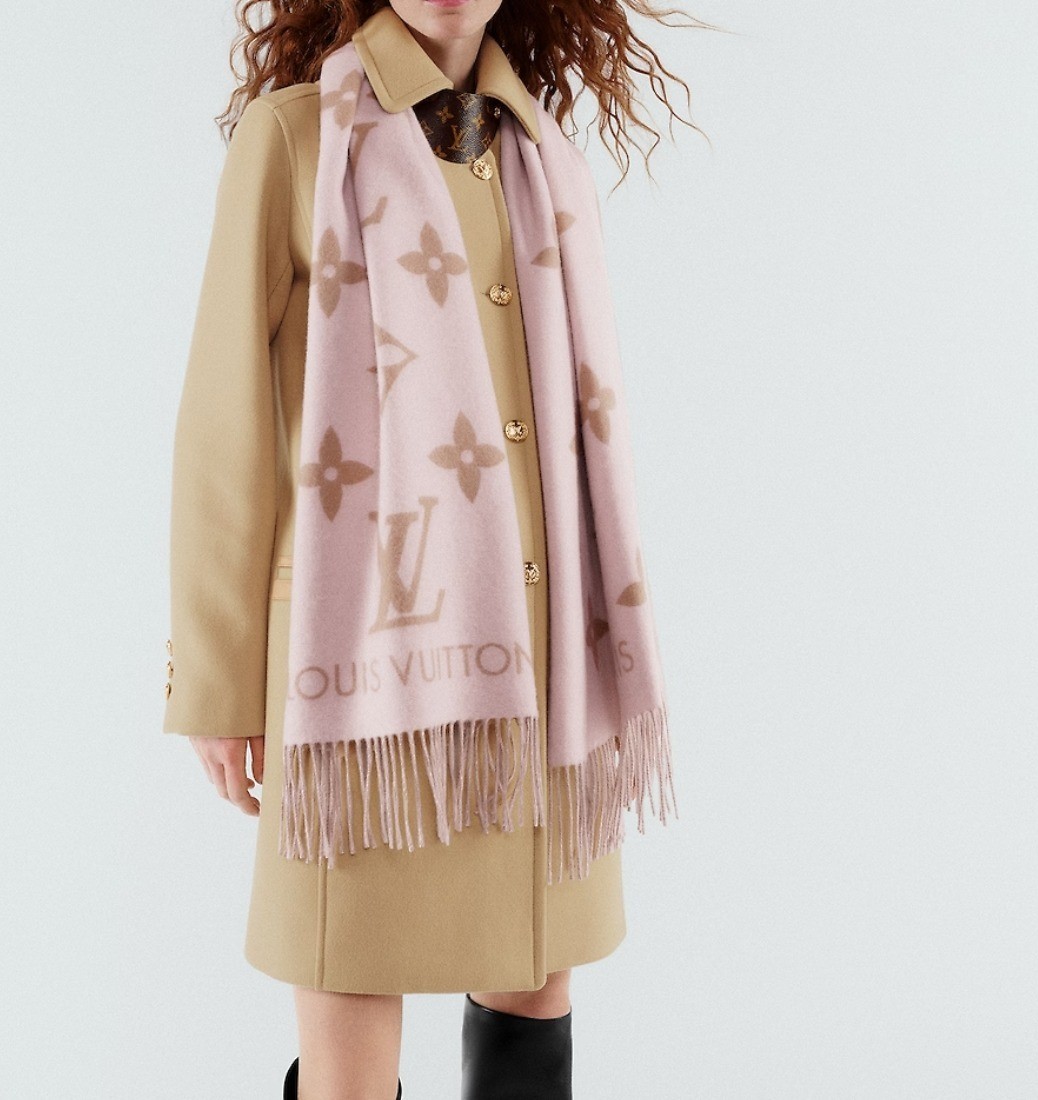 Khăn Quàng hồng Louis Vuitton Reykjavik Scarf Beige Rose 10